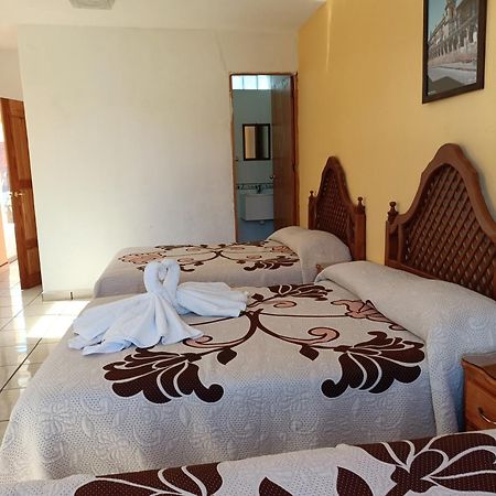 Hotel Camelinas Area Blanca Пацкуаро Экстерьер фото